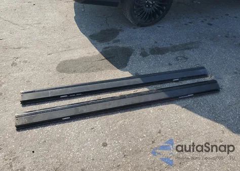 2019 Lincoln Navigator Reserve z USA, uszkodzony, nr VIN 5LMJJ2LTXKEL09234